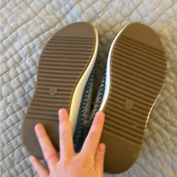 Women’s persephone sneakers universal threads size 6.5 - Picture 3 of 3